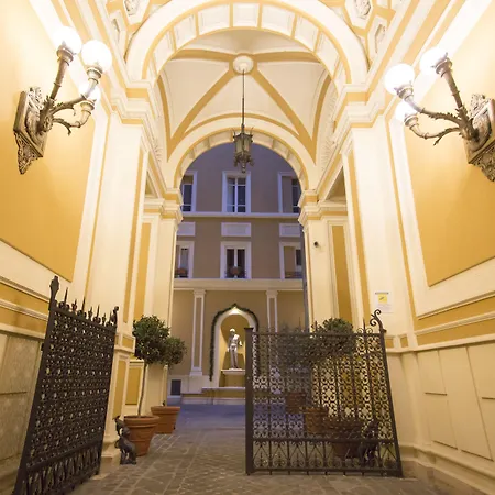 ルームズ&スイーツ ゲストハウス 4*