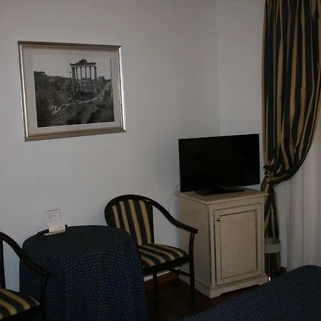 Rooms&suites 2*
