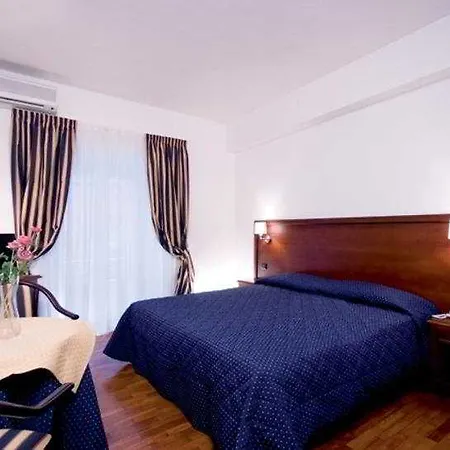 & Vendégház 2*